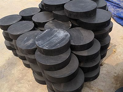 公安县板式橡胶支座由若干层橡胶片与薄钢板经加压硫化